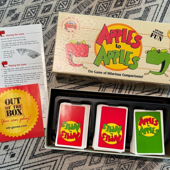 Apples to Apples Party Game EUC Original Version - Picture 3 of 4
